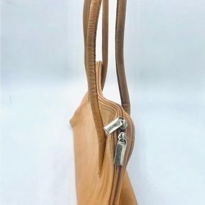 Italian brand, Lakrizia, a natural & feminine color to accompany your wardrobe